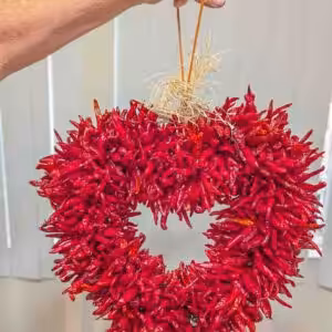 Hatch Pequin Chile Ristra Heart