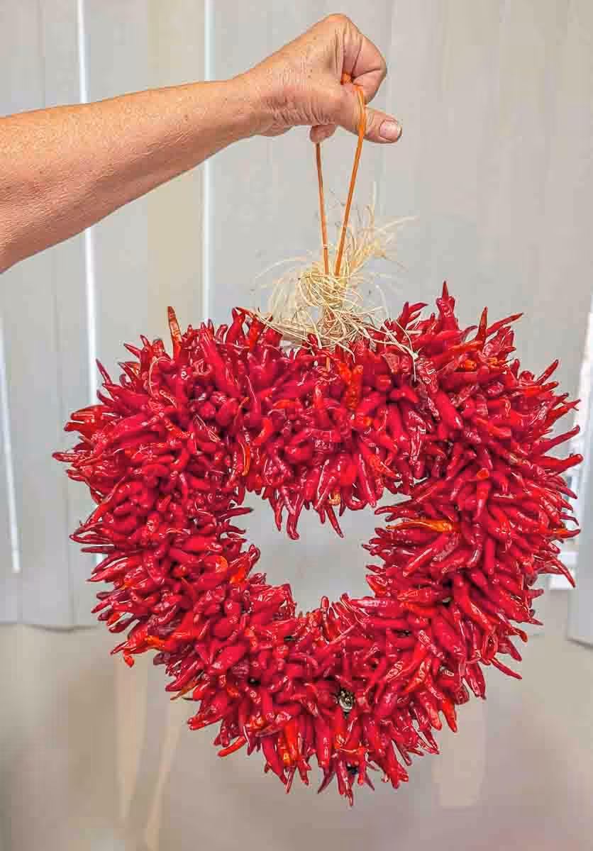 Hatch Pequin Chile Ristra Heart